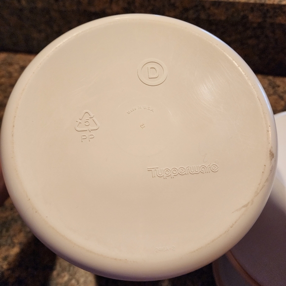 Tupperware Pink Lid Canister Set, Set of 3 - Picture 8 of 9